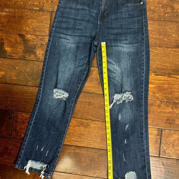 Williamrast | Slim Straight Distressed Denim | Blue Jean | Size 28 - Picture 4 of 9